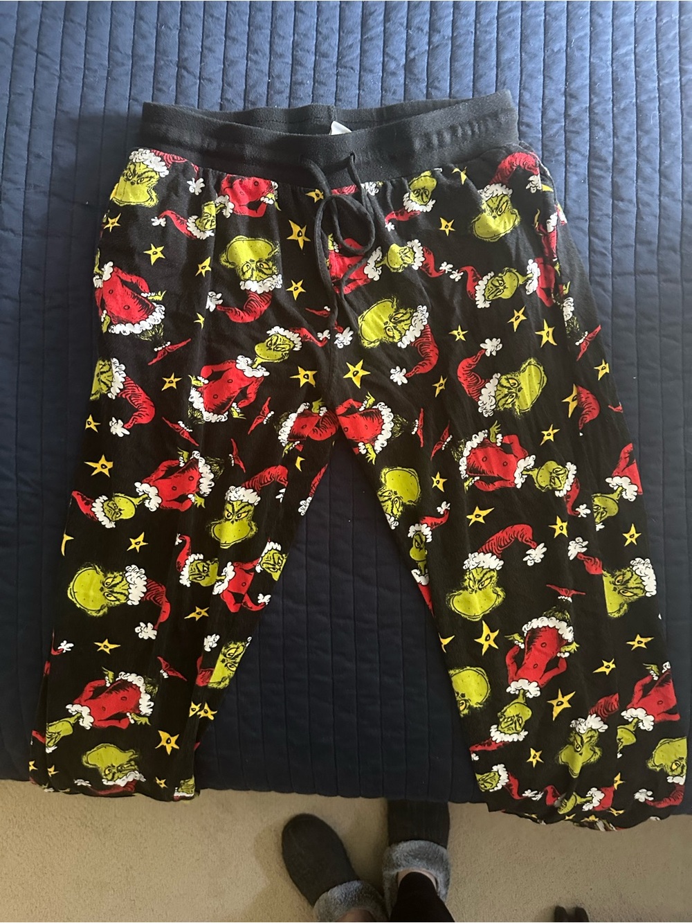 Men’s Black Grinch Print Pajama Pants - Holiday Sleepwear